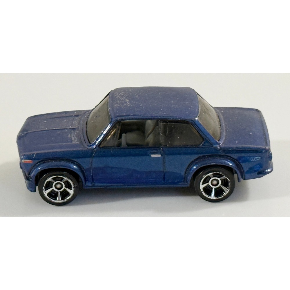 Hot Wheels BMW 2002 Toy Car Kids 1:64 Blue Diecast 2011 Mattel